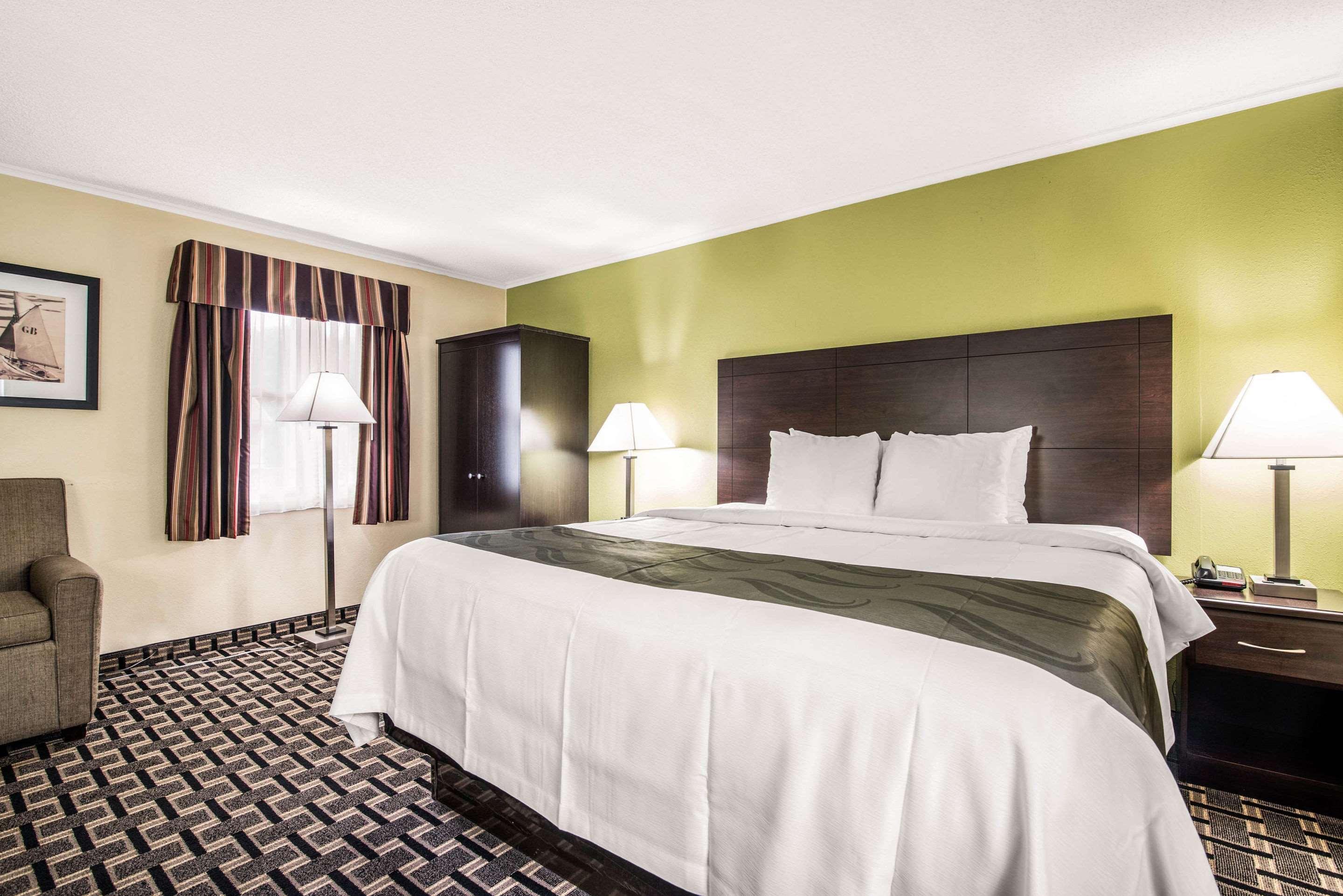 Quality Inn Barre-Montpelier Екстериор снимка