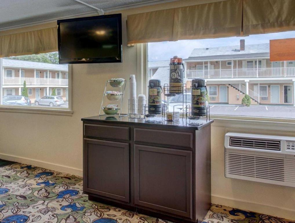 Quality Inn Barre-Montpelier Екстериор снимка