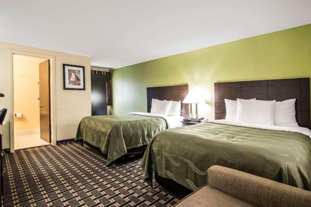 Quality Inn Barre-Montpelier Екстериор снимка