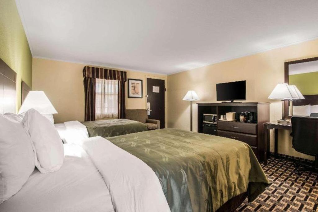 Quality Inn Barre-Montpelier Екстериор снимка